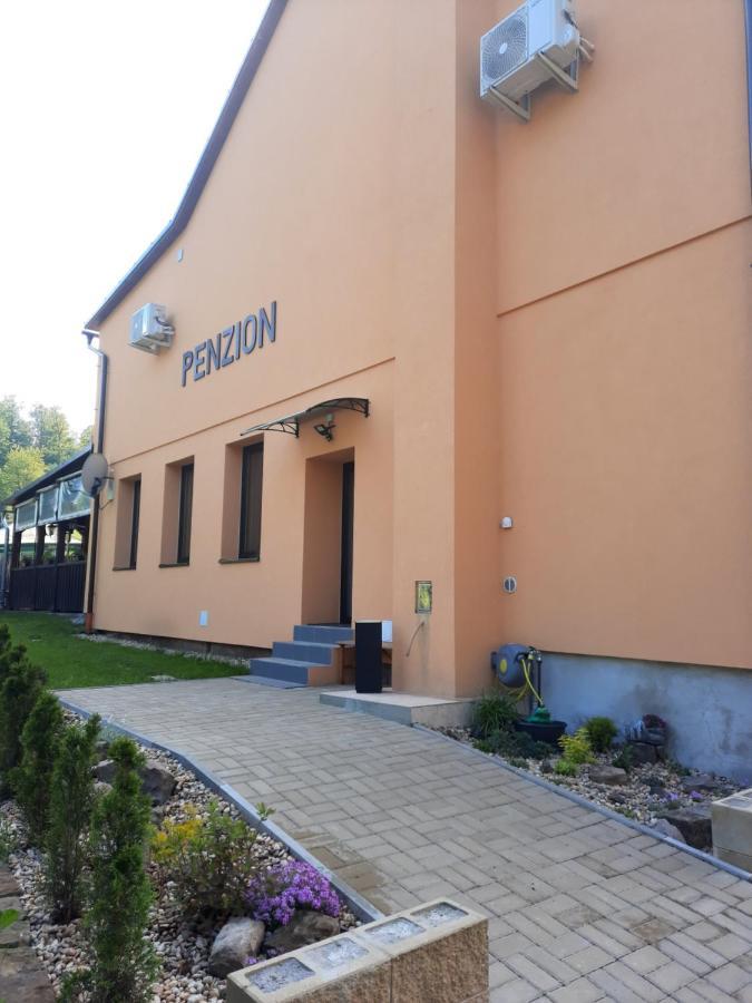 Rudník Rodinny Pension U Soudku מראה חיצוני תמונה